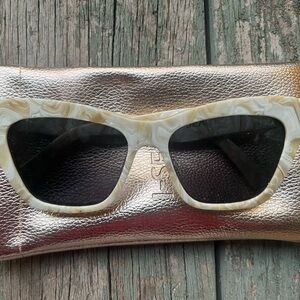 I-SEA Pearl Olive Cat-Eye Sunglasses